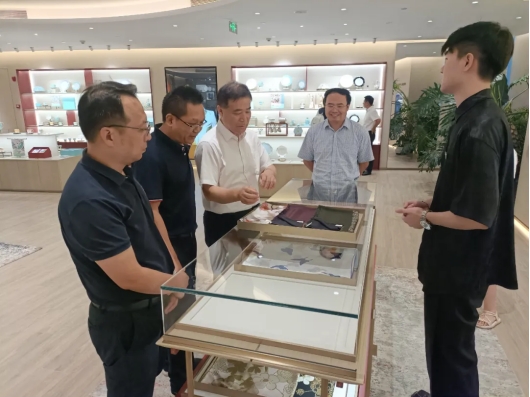 對標前沿 凝聚合力 推動學校高質(zhì)量發(fā)展